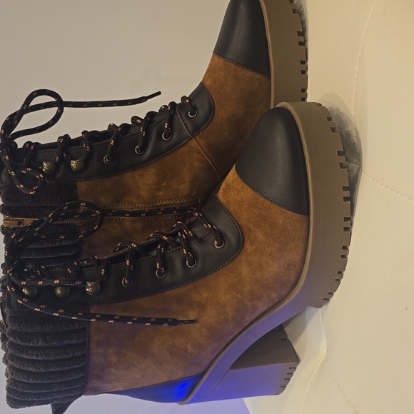 Chelsea & Violet Ziara high heel cognac Brown hiking Lug boots leather Zip Lace - Picture 3 of 8